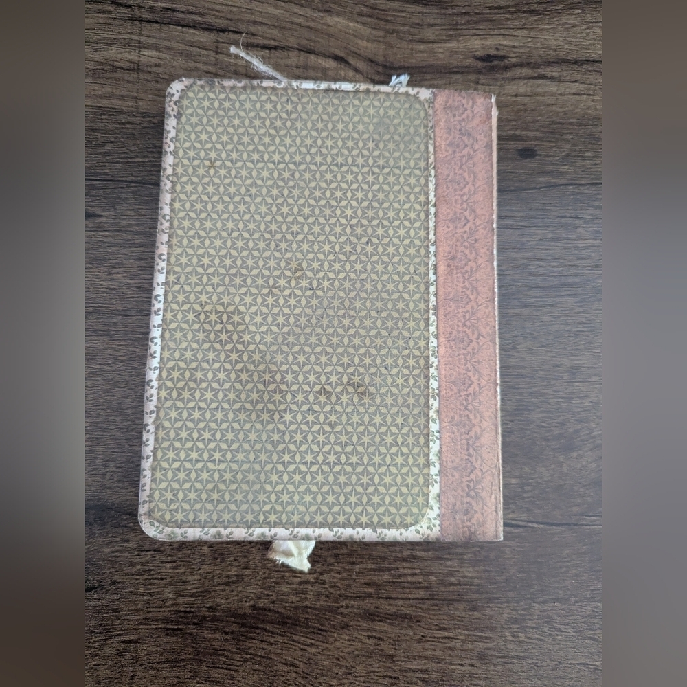 🌻Floral Rustic Junk Journal- Handmade- Recycled Materials- Birds/ Nature- Cream - Picture 11 of 11